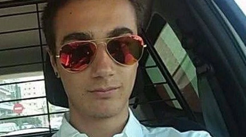 Πάτρα: Θρήνος για τον 20χρονο Αλκίνοο που βρέθηκε νεκρός στο σπίτι του παραμονή Πρωτοχρονιάς